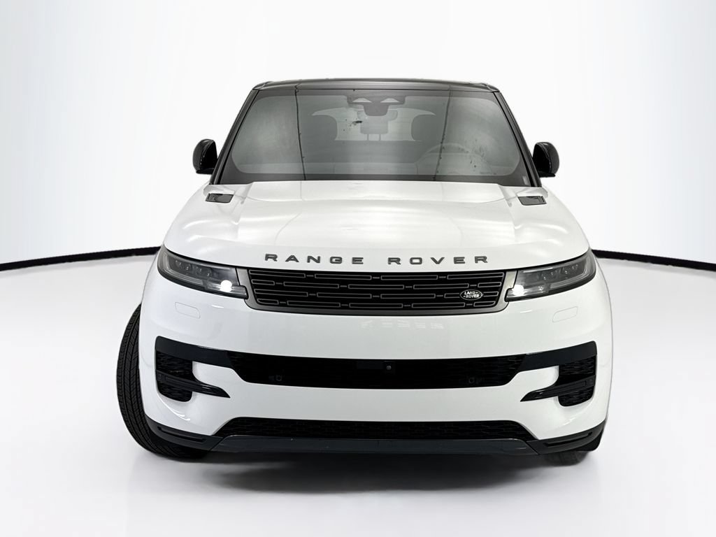 Used 2024 Land Rover Range Rover Sport SE AWD/4WD image 2