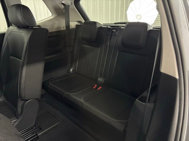 Used 2022 Volkswagen Tiguan SE image 13