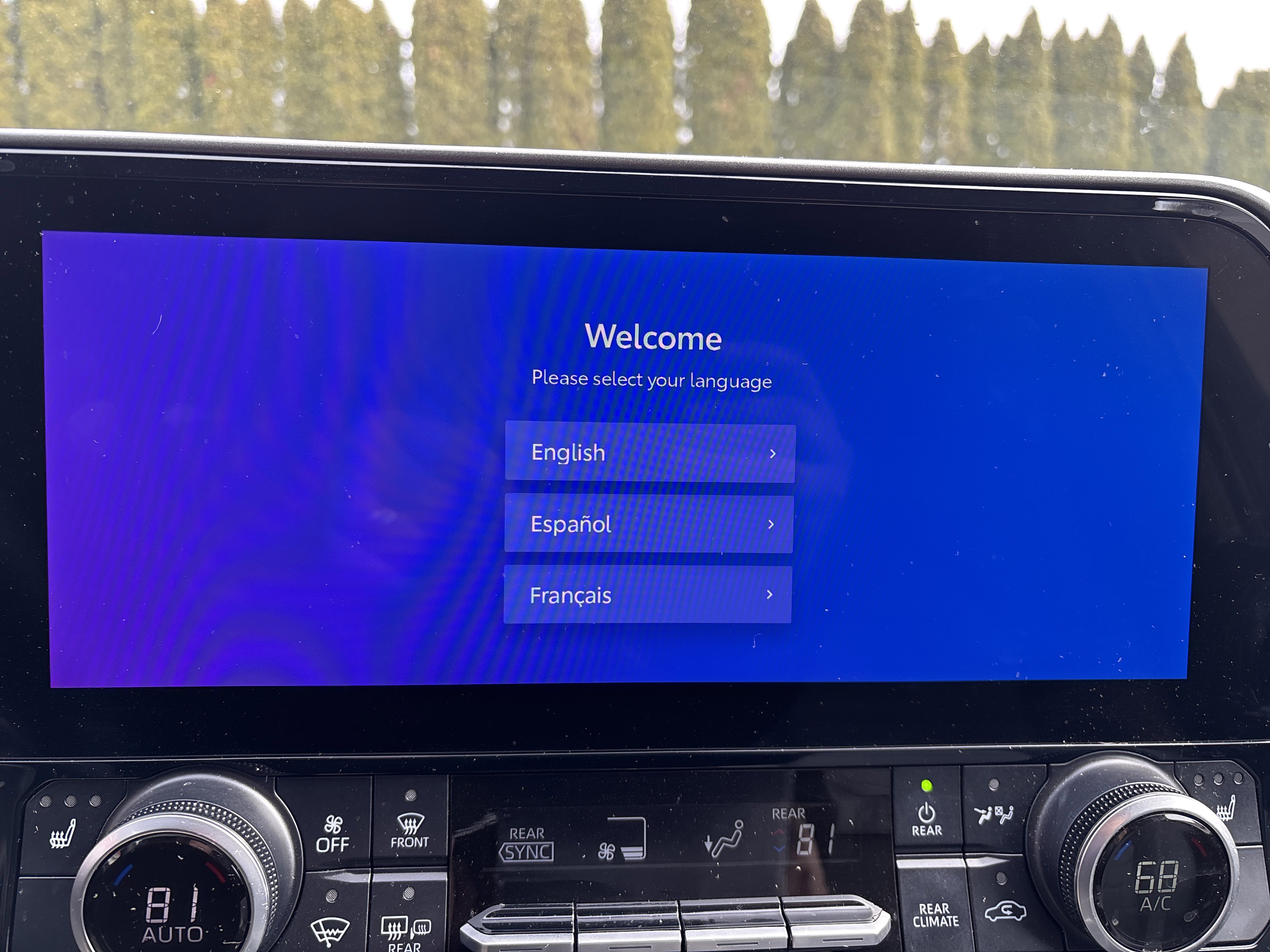 Used 2024 Toyota Highlander XLE image 27