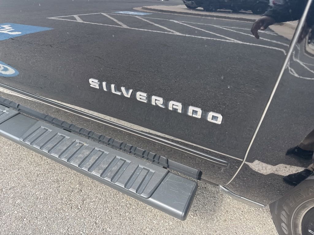 Used 2017 Chevrolet Silverado 1500 LT w/ All Star Edition image 7