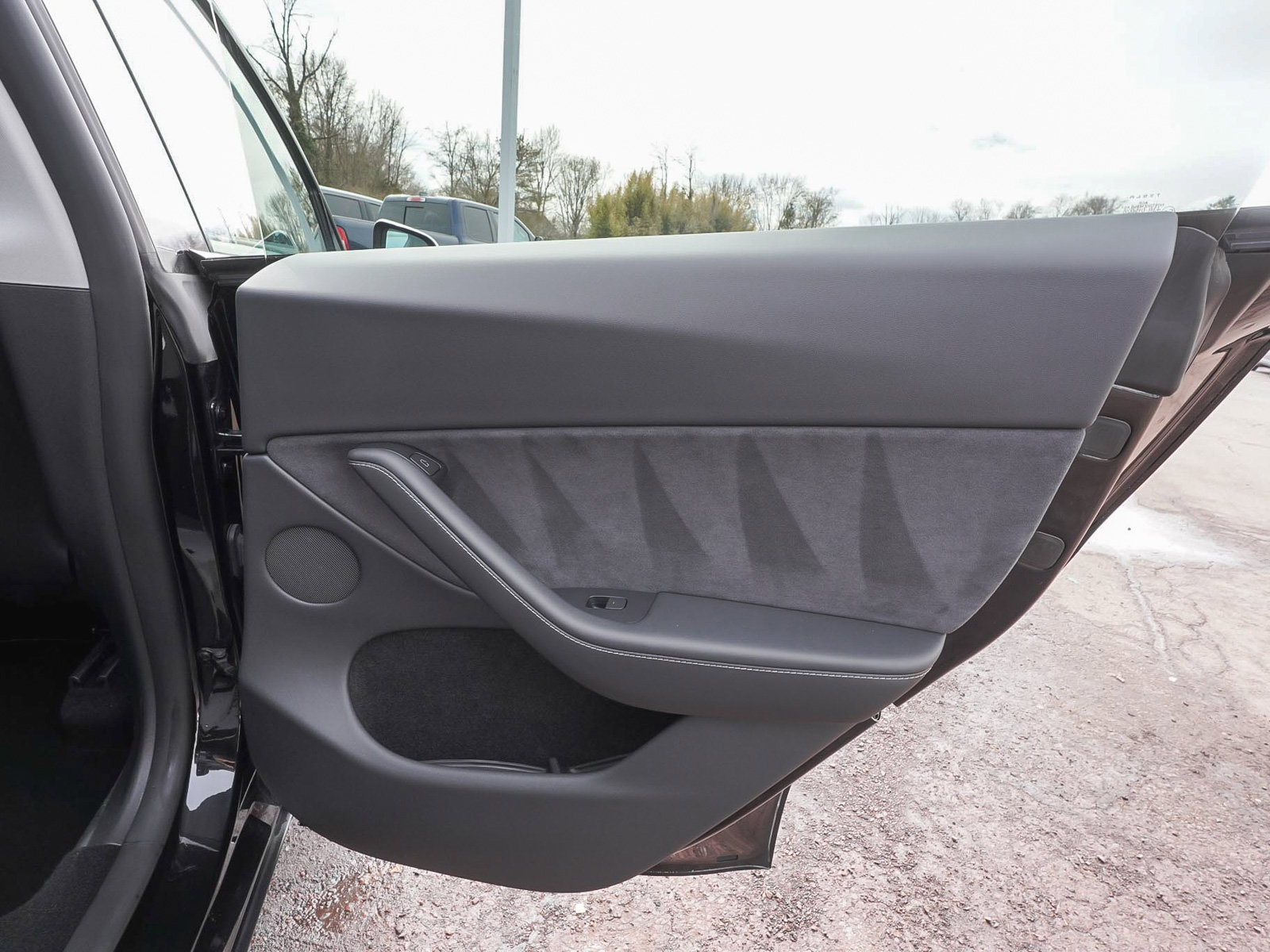 Used 2024 Tesla Model Y Long Range image 12