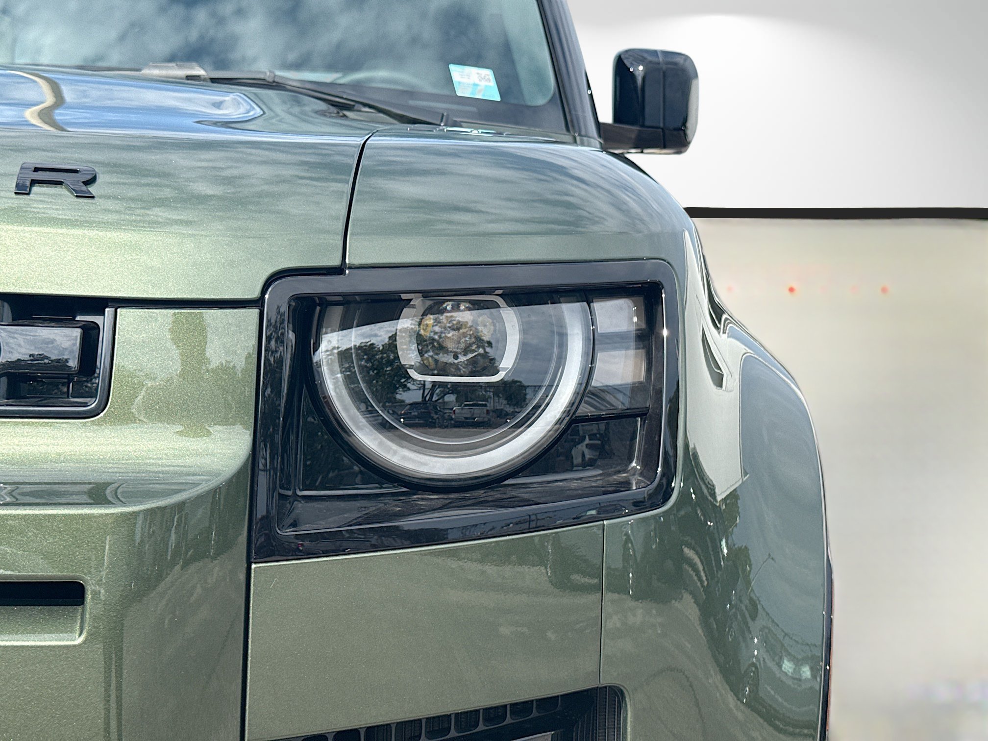 New 2026 Land Rover Defender 110 X-Dynamic SE AWD/4WD image 9