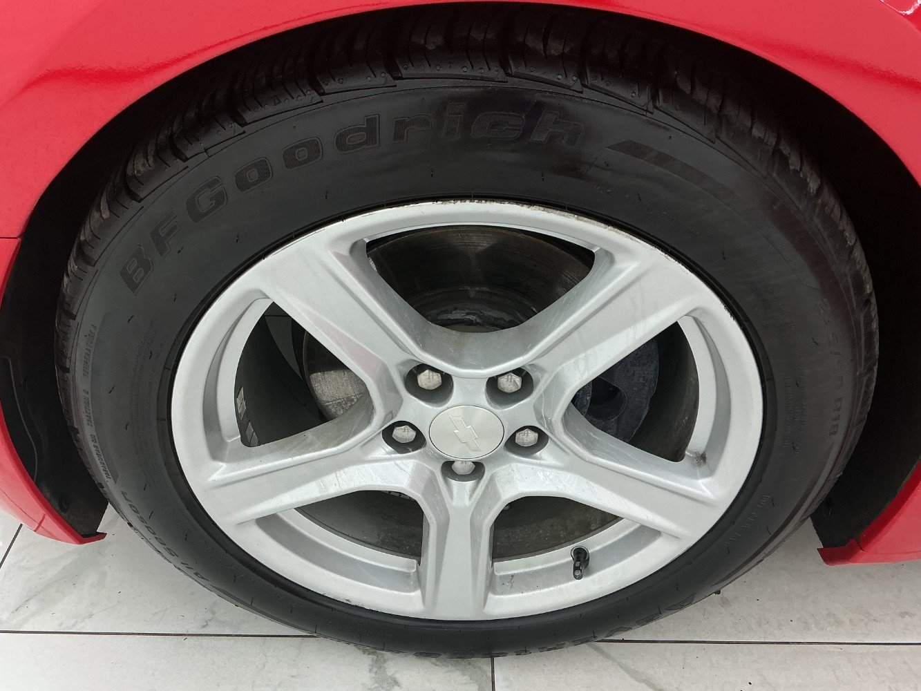 Used 2018 Chevrolet Camaro LT RWD image 41