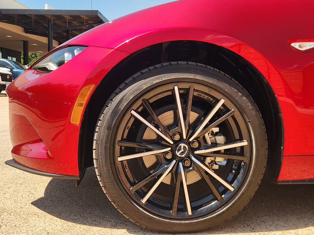Used 2025 MAZDA MX-5 Miata RF Grand Touring RWD image 11