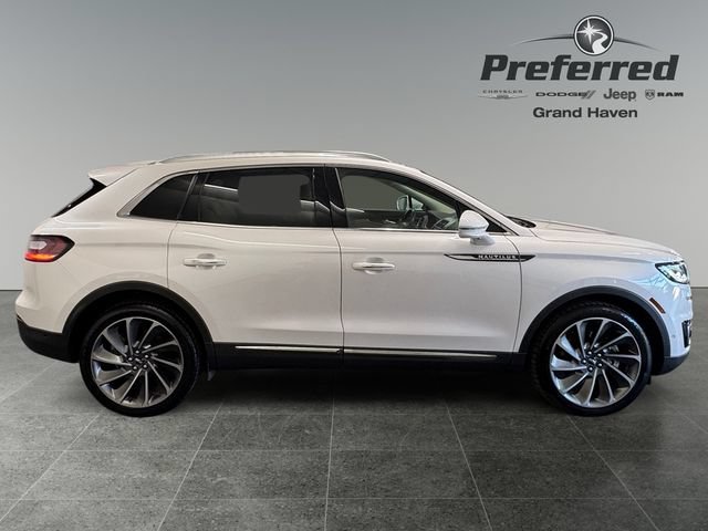 Used 2019 Lincoln Nautilus Reserve AWD/4WD image 9