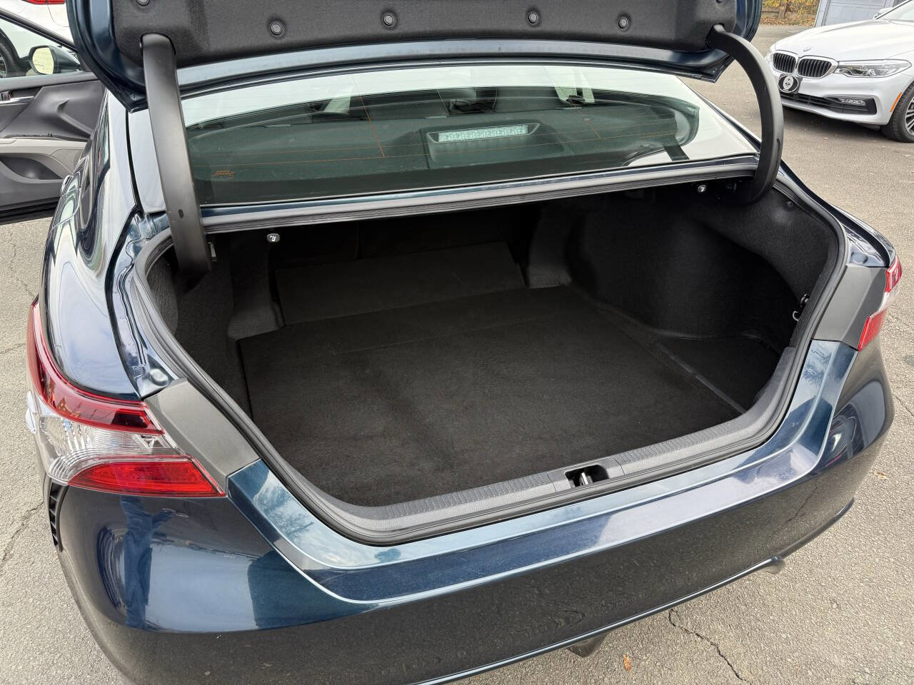 Used 2021 Toyota Camry SE image 21