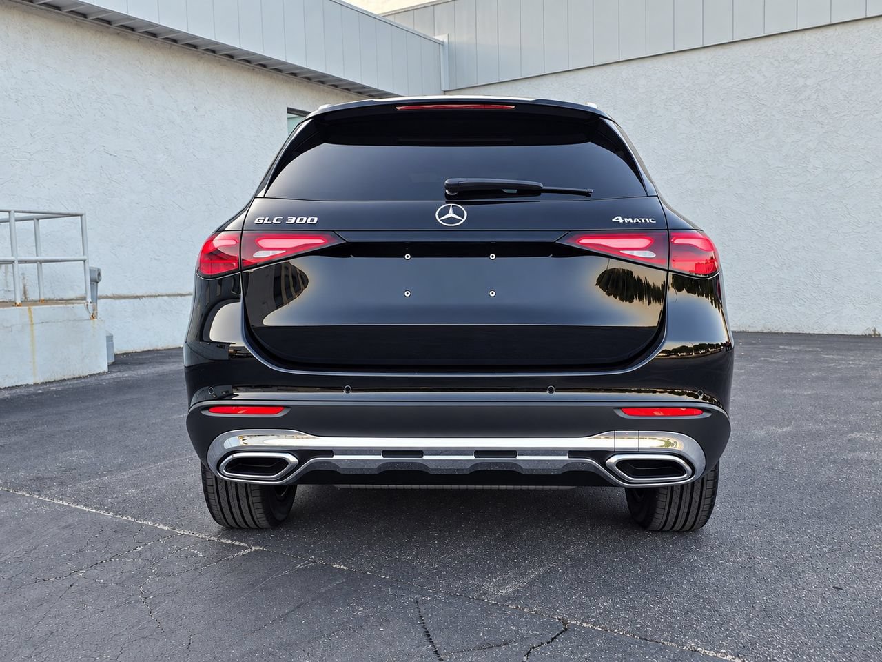 New 2027 Mercedes-Benz GLC 300 4MATIC image 5