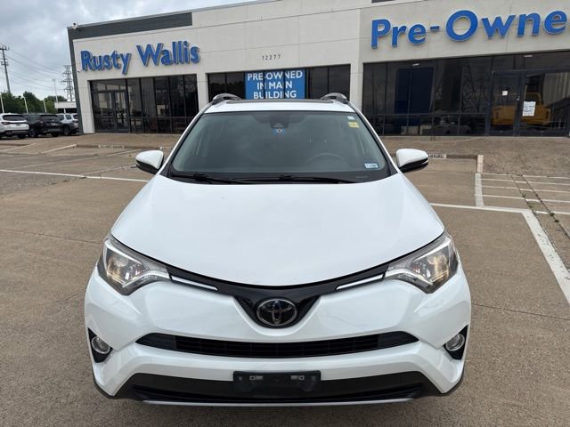 Used 2018 Toyota RAV4 XLE w/ Plus Extra Value Package FWD image 4