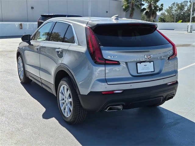 Certified 2023 Cadillac XT4 Luxury image 3