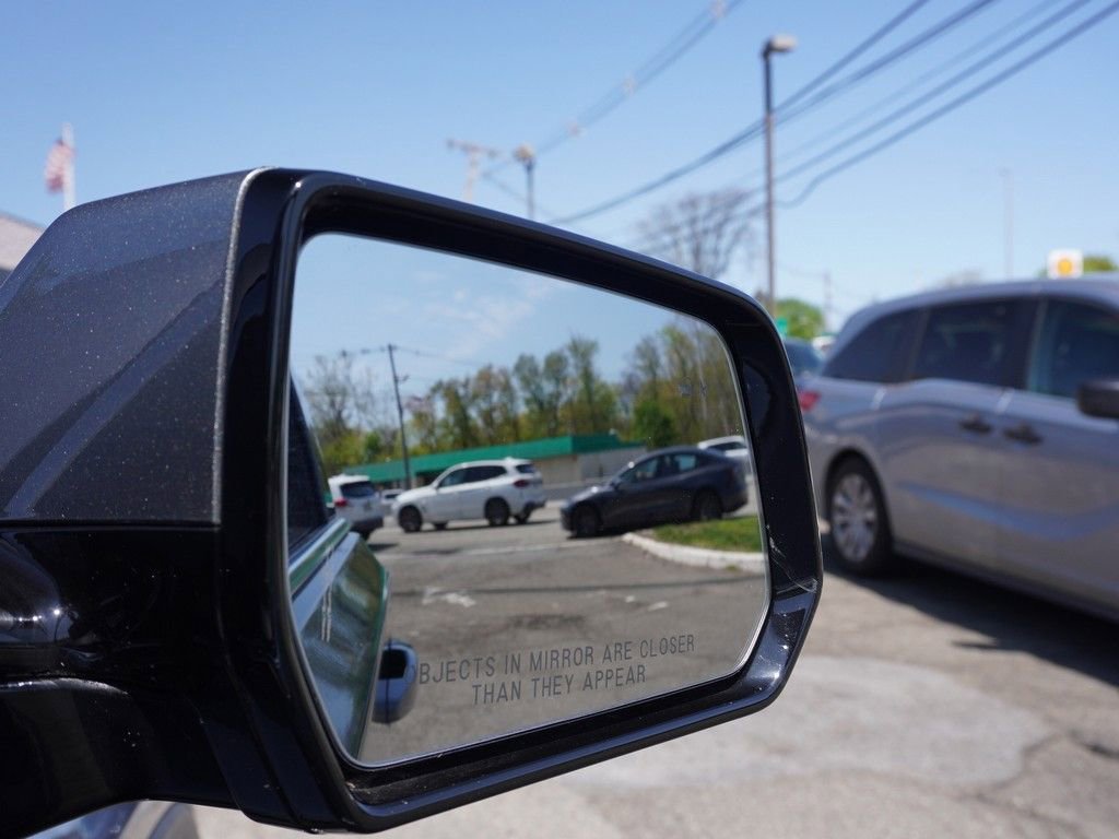 Used 2020 Chevrolet Traverse LT AWD/4WD image 36