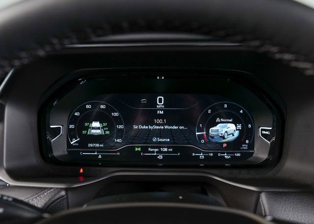 Used 2024 GMC Yukon Denali image 17