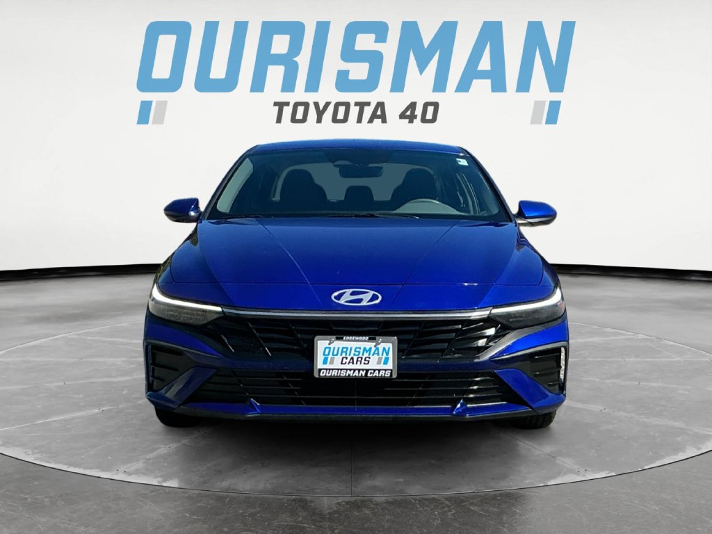 Used 2024 Hyundai Elantra SEL FWD image 2