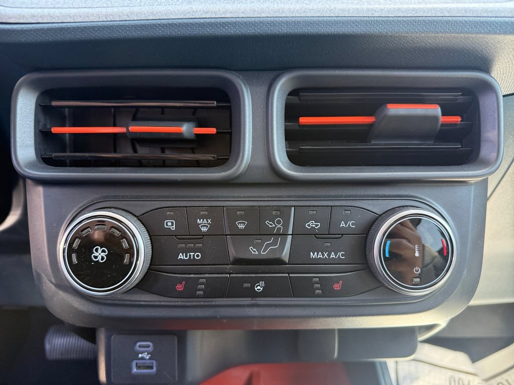 Used 2024 Ford Maverick XLT w/ XLT Luxury Package FWD image 11