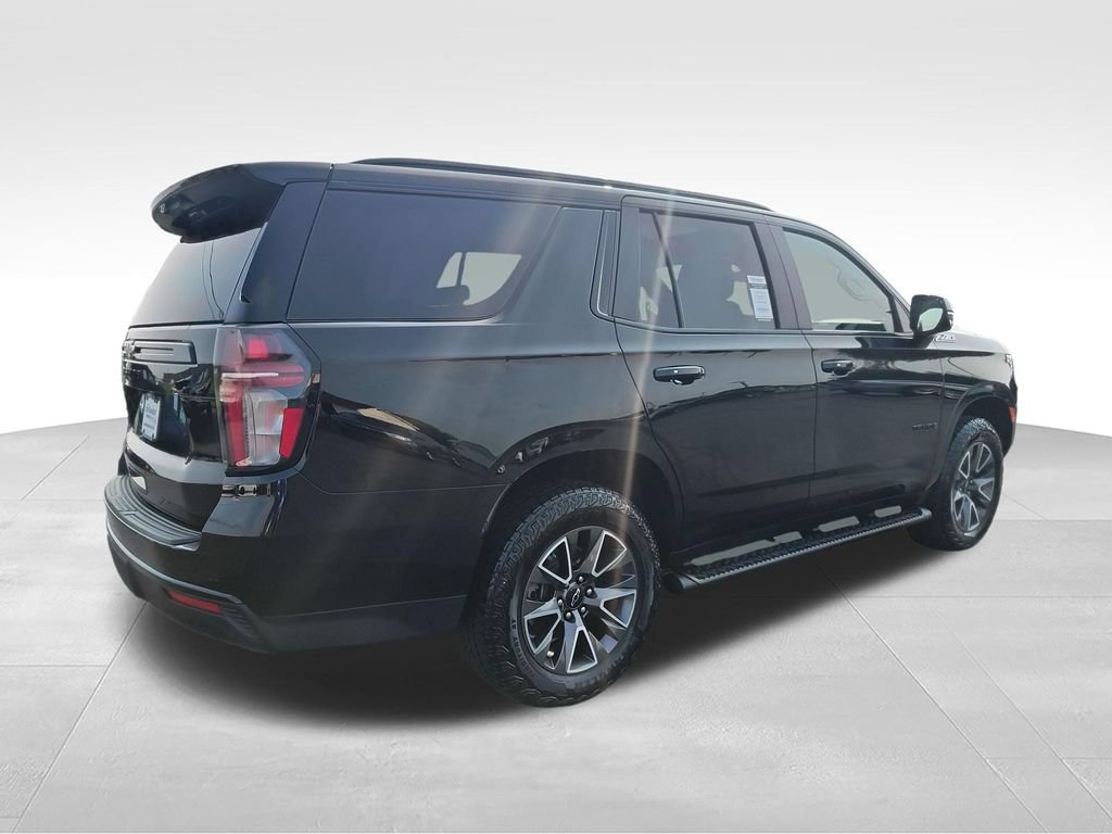 Used 2024 Chevrolet Tahoe Z71 w/ Luxury Package AWD/4WD image 5