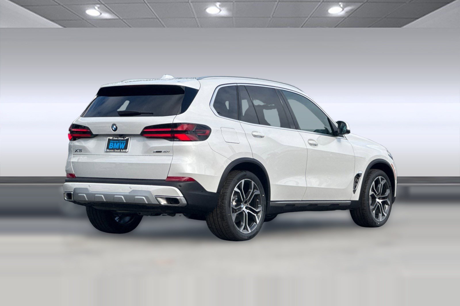 Used 2026 BMW X5 xDrive40i AWD/4WD image 9