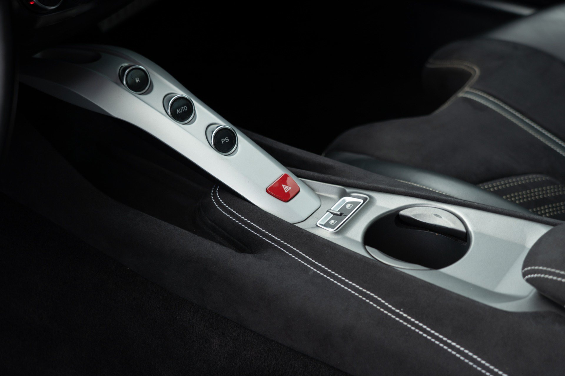 Used 2014 Ferrari F12 Berlinetta RWD image 41