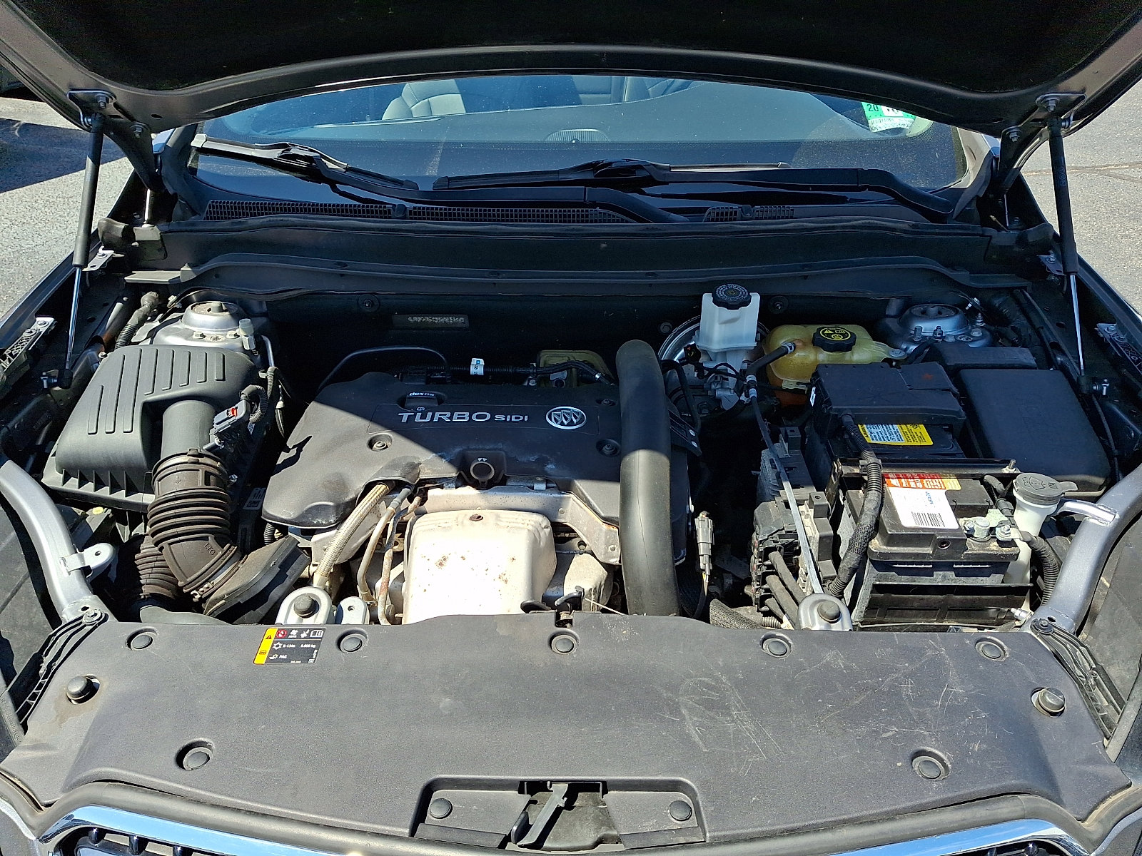 Used 2019 Buick Envision Premium AWD/4WD image 28