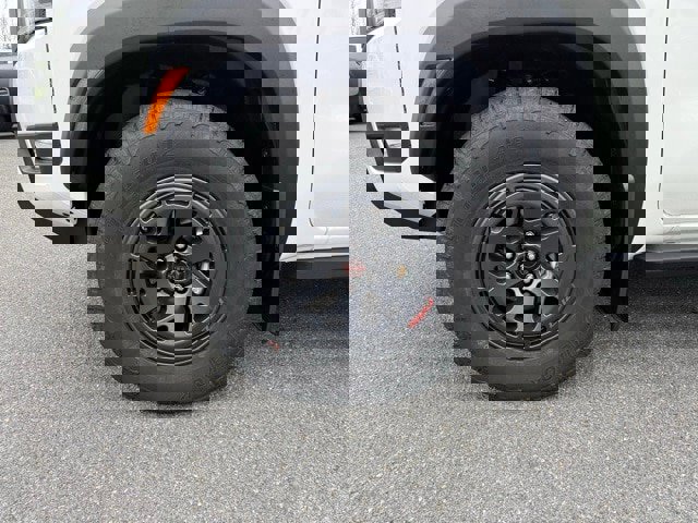 New 2026 Nissan Frontier PRO-4X w/ Pro-4x Convenience Package image 9