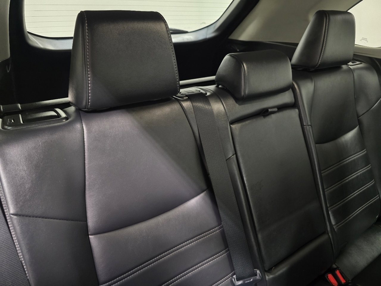 Certified 2022 Toyota RAV4 XLE Premium AWD/4WD image 22