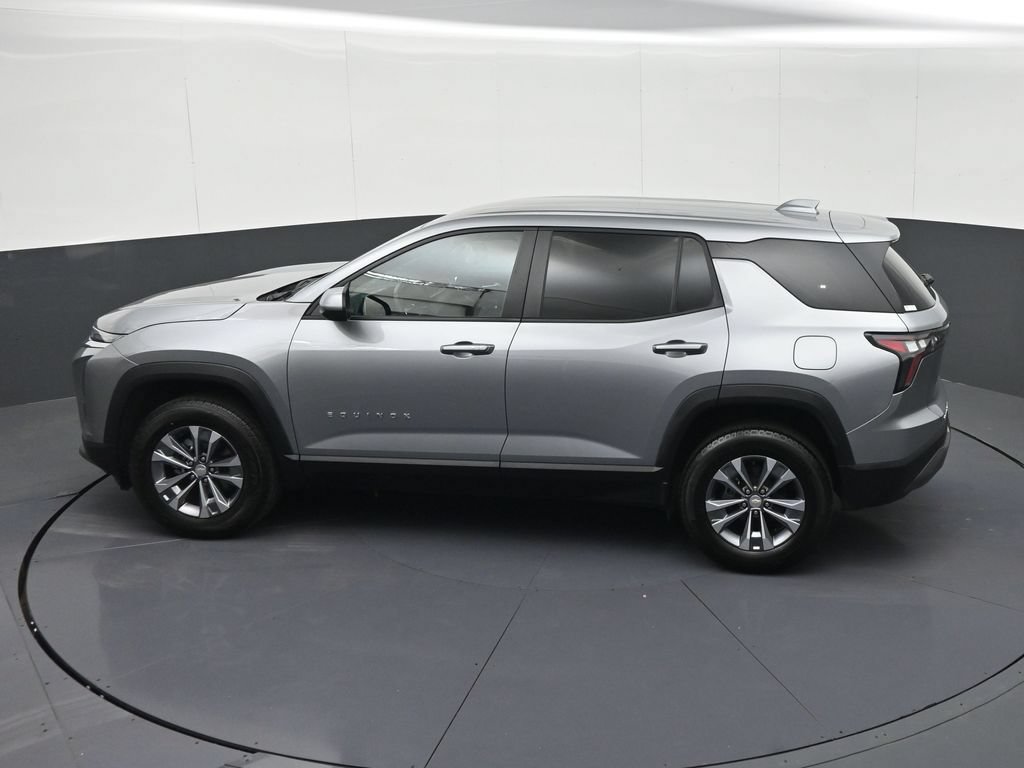 Certified 2026 Chevrolet Equinox LT AWD/4WD image 23
