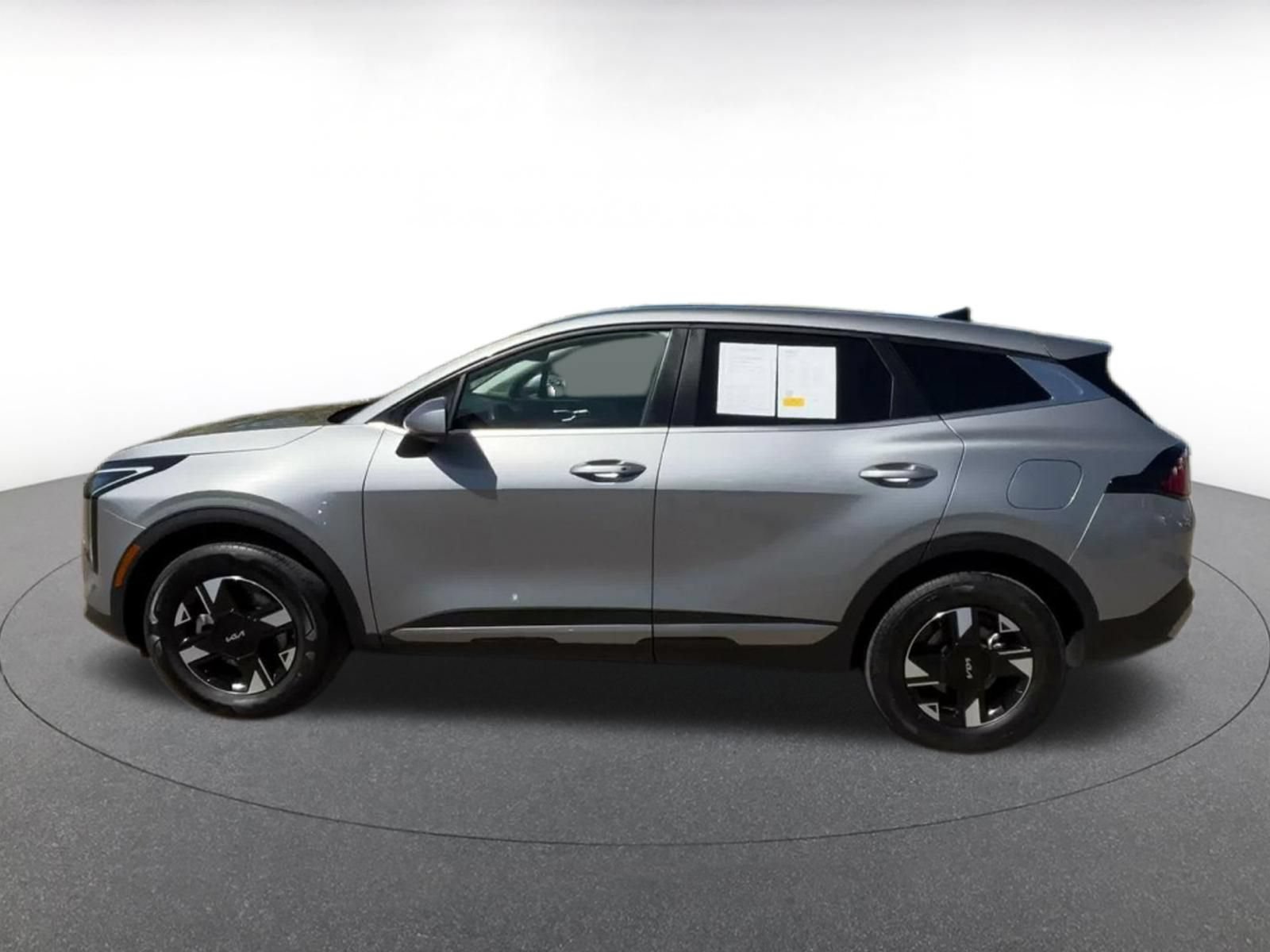 Used 2026 Kia Sportage LX AWD/4WD image 8