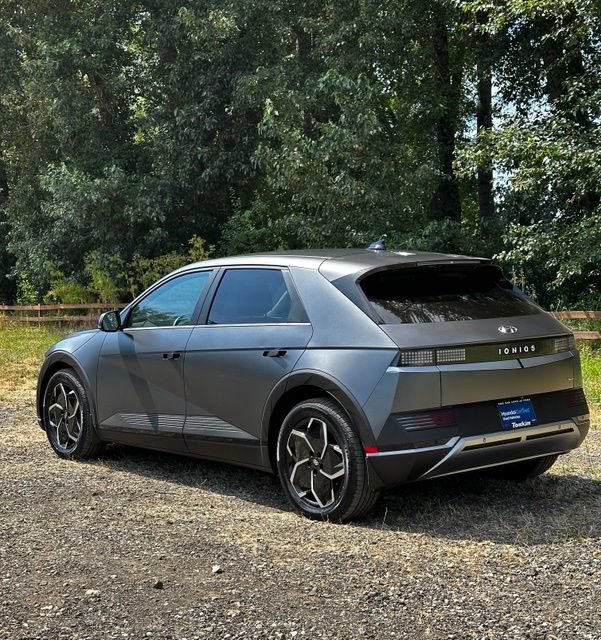 Certified 2023 Hyundai Ioniq 5 SEL w/ Cargo Package AWD/4WD image 7