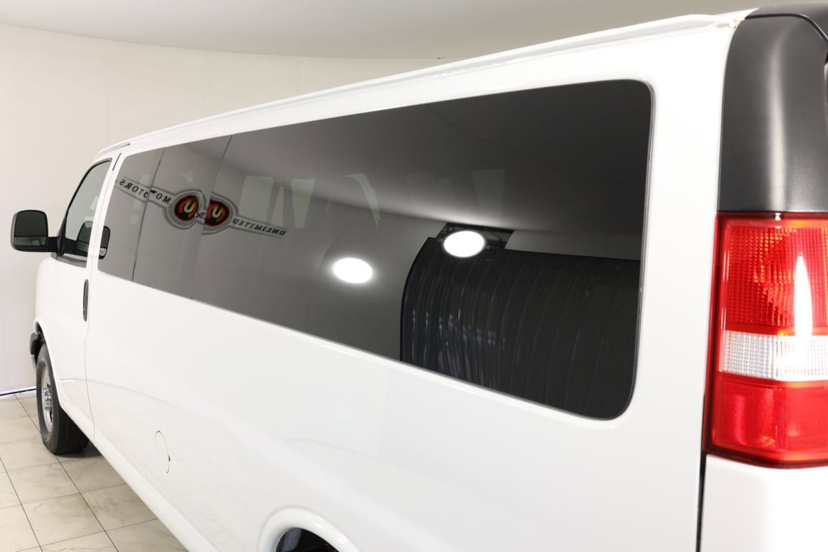 Used 2024 Chevrolet Express 3500 LT w/ LT Preferred Equipment Group RWD image 40