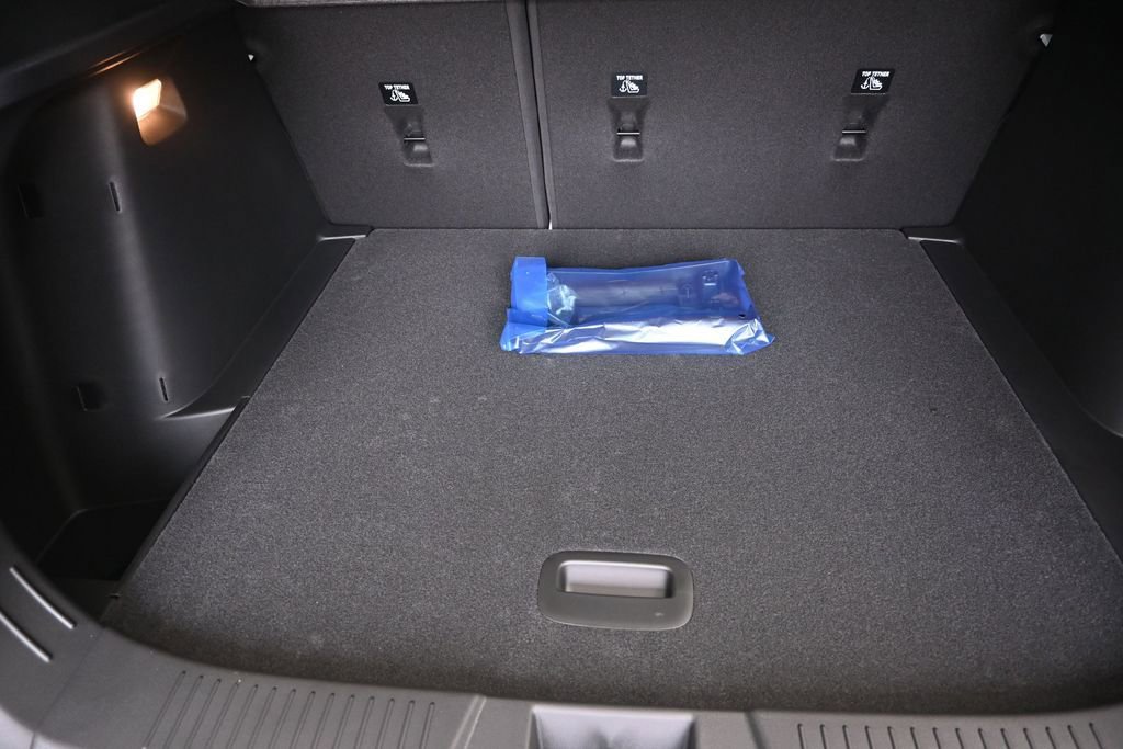 New 2026 Chevrolet Trax RS w/ Sunroof Package FWD image 19