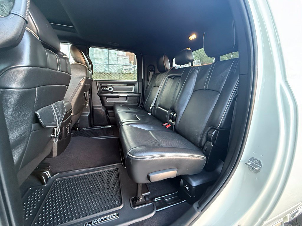 Used 2018 RAM 3500 Laramie Longhorn AWD/4WD image 42