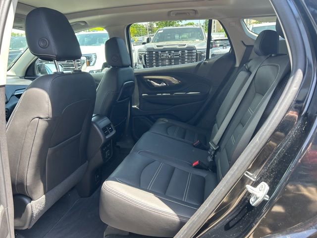 Used 2023 GMC Terrain Denali w/ Black Diamond Edition AWD/4WD image 11