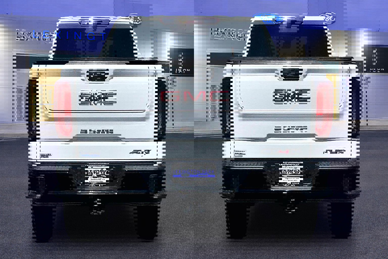 Used 2024 GMC Sierra 1500 AT4X image 6