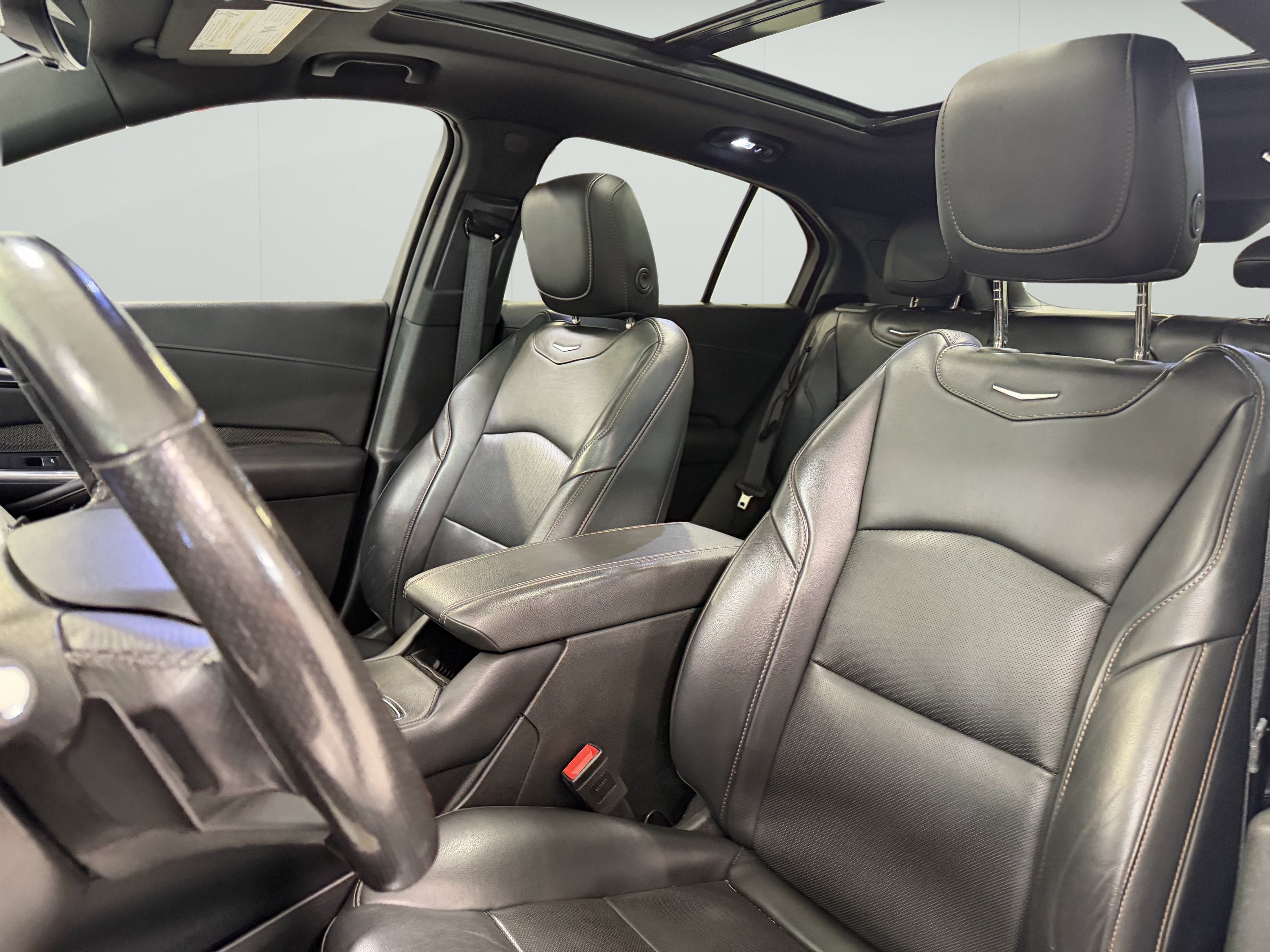 Used 2020 Cadillac XT4 Sport AWD/4WD image 9