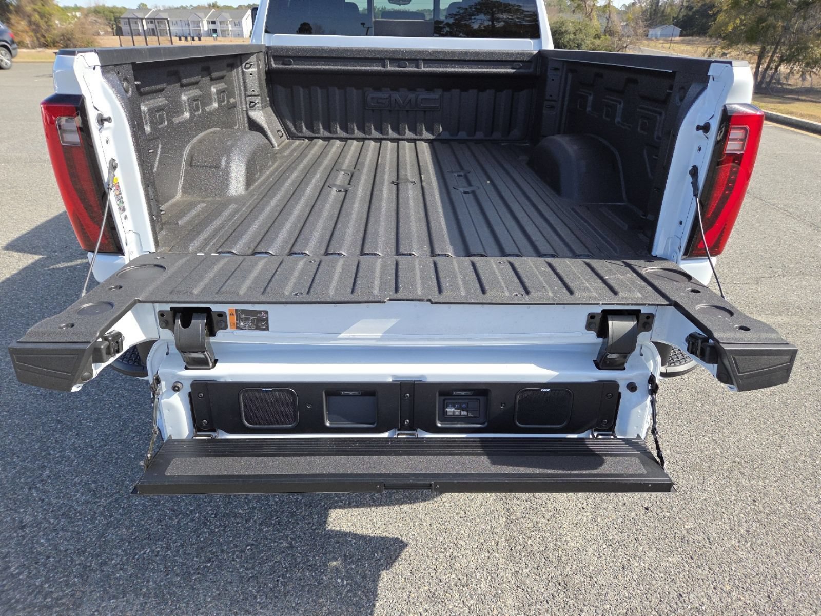 New 2026 GMC Sierra 2500 Denali Ultimate AWD/4WD image 26