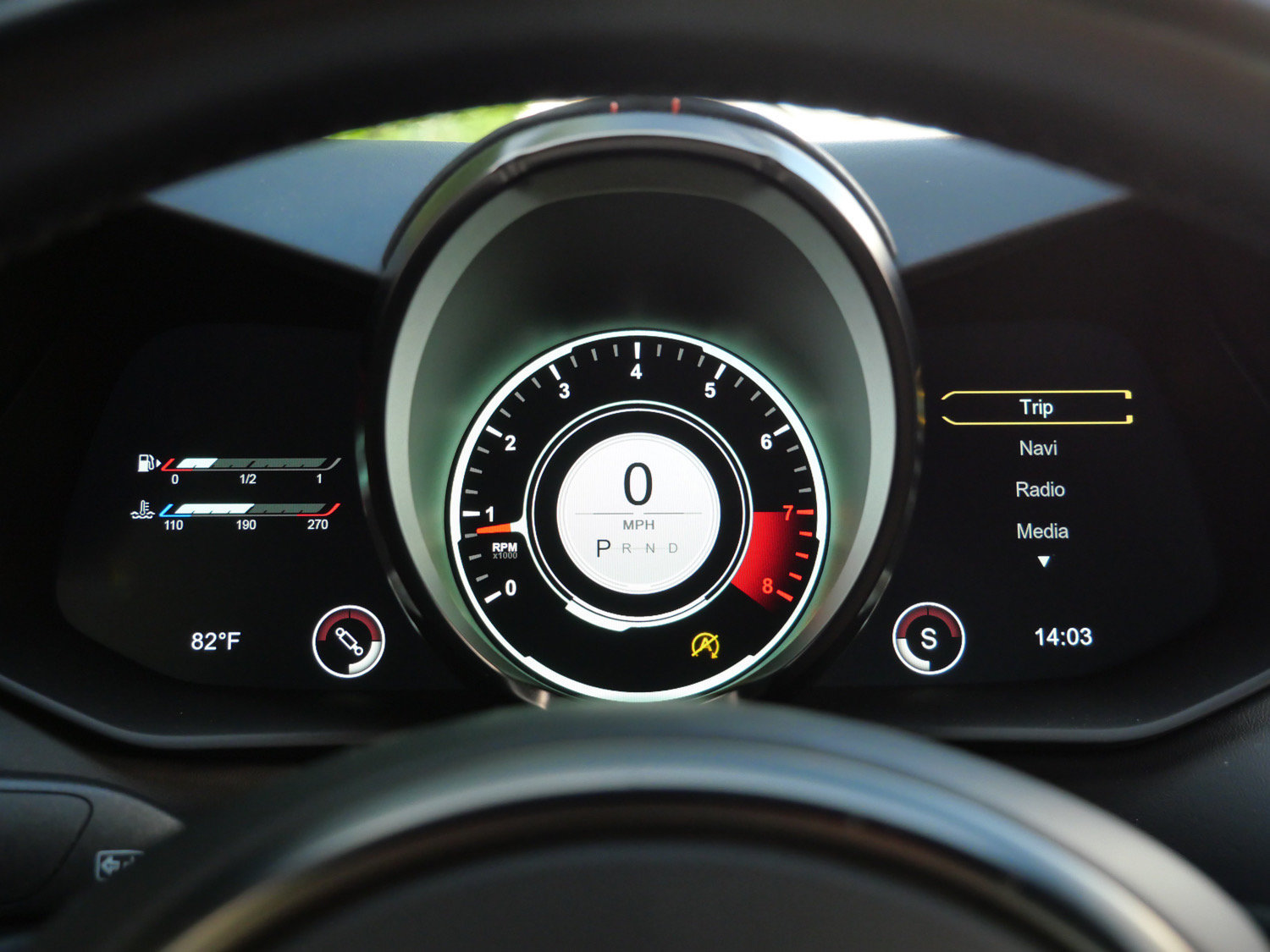 Used 2022 Aston Martin V8 Vantage Coupe RWD image 6
