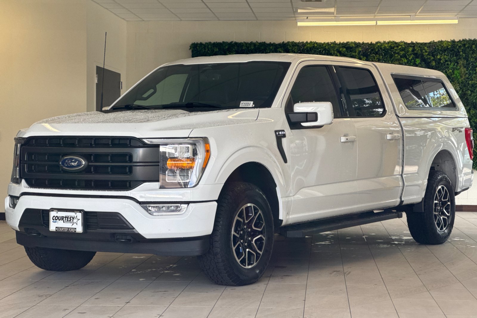Used 2023 Ford F150 Lariat AWD/4WD image 8