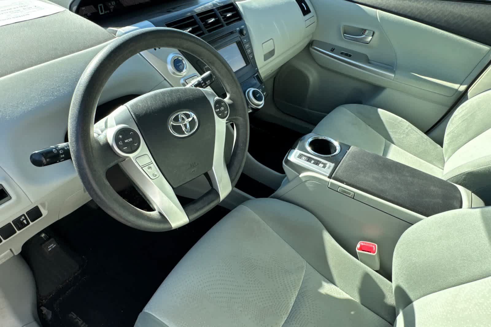 Used 2013 Toyota Prius V Two FWD image 9