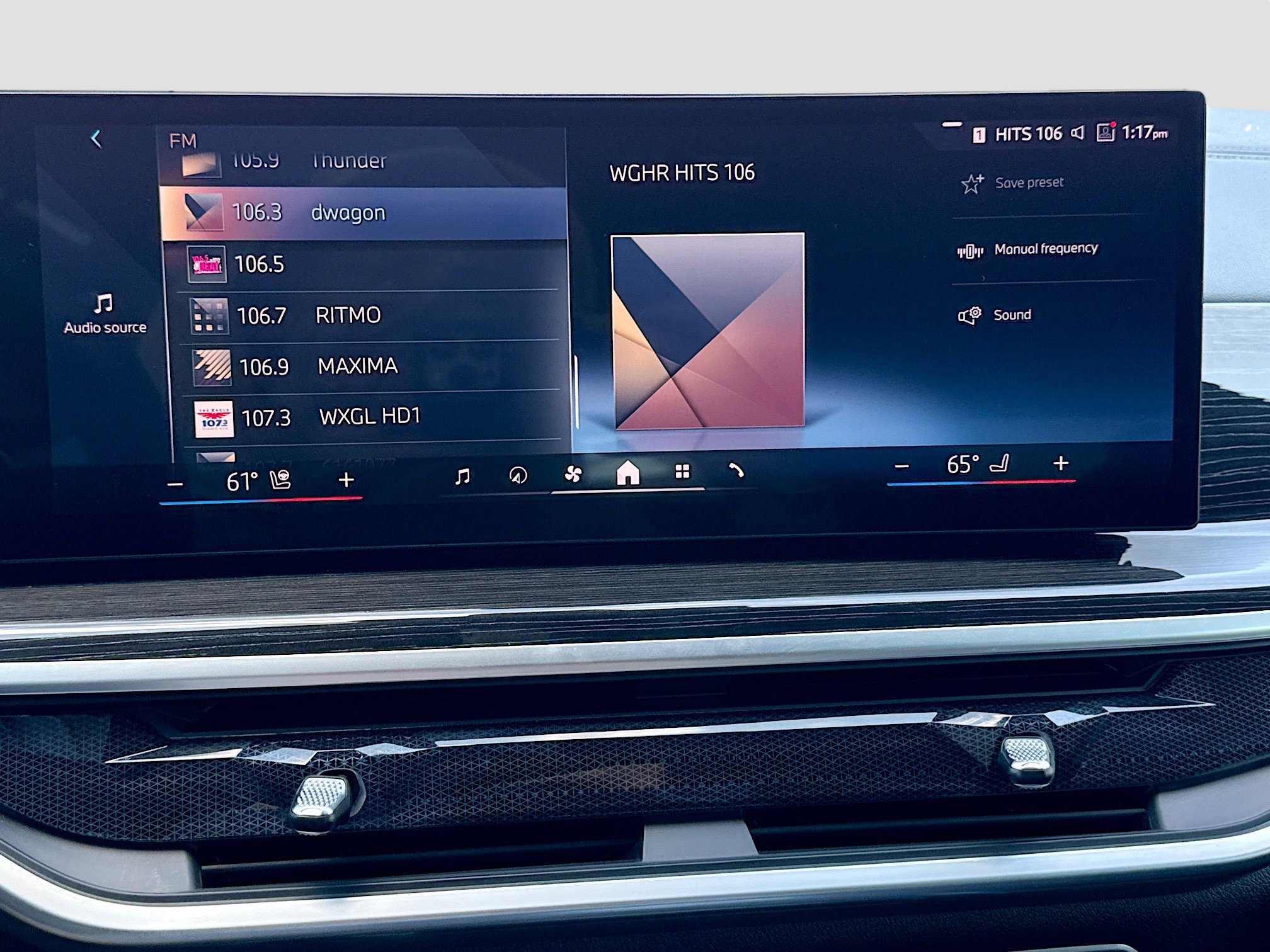 Used 2024 BMW X5 xDrive40i w/ Executive Package image 33