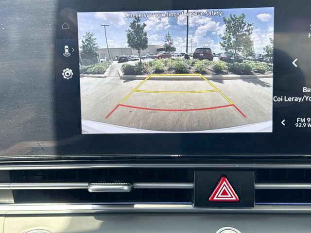 Used 2024 Hyundai Elantra SEL FWD image 31