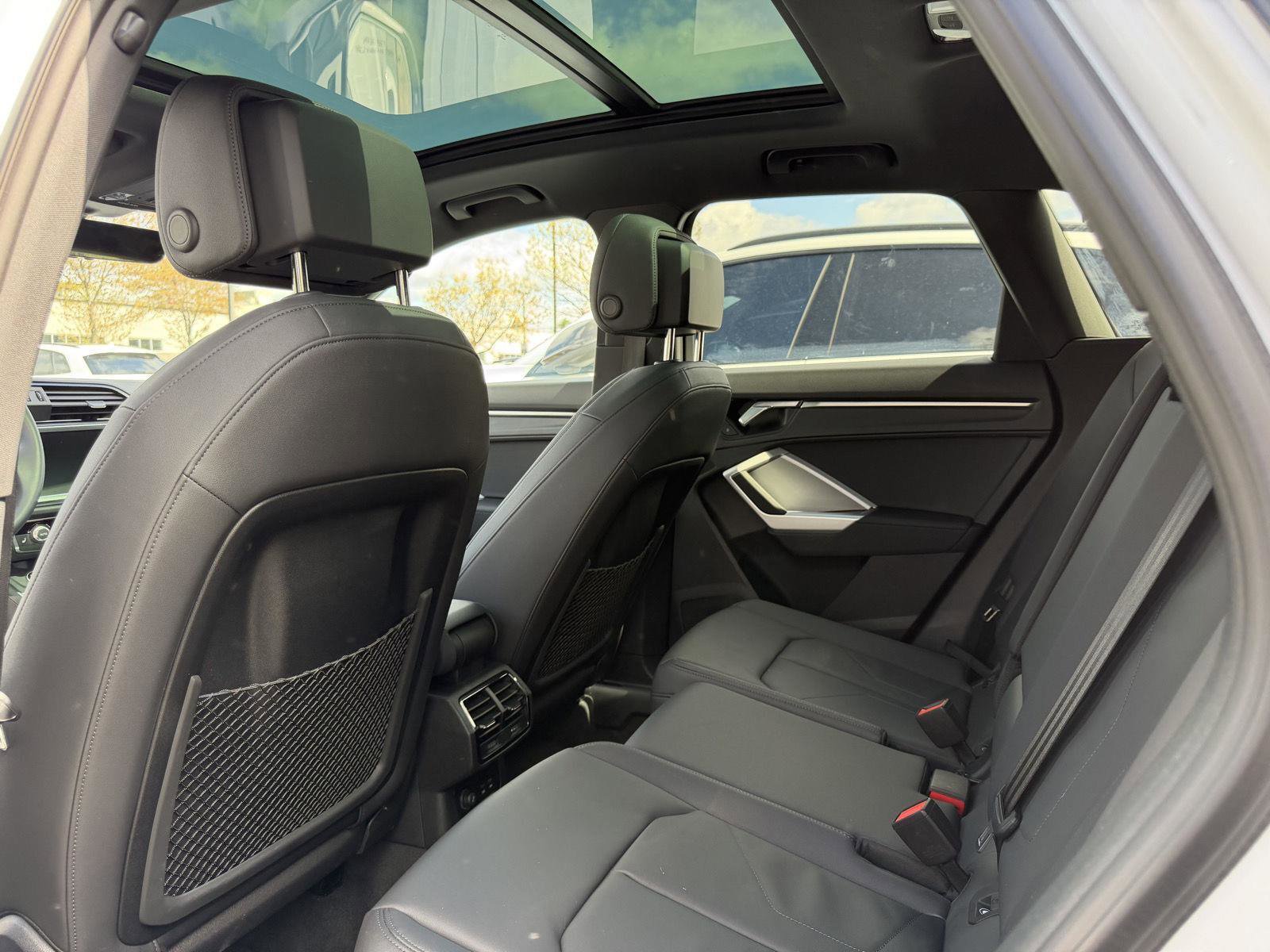 Used 2025 Audi Q3 2.0T Premium w/ Convenience Package AWD/4WD image 23