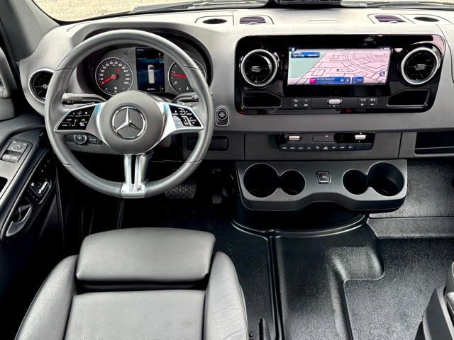 Used 2025 Mercedes-Benz Sprinter 3500 image 16