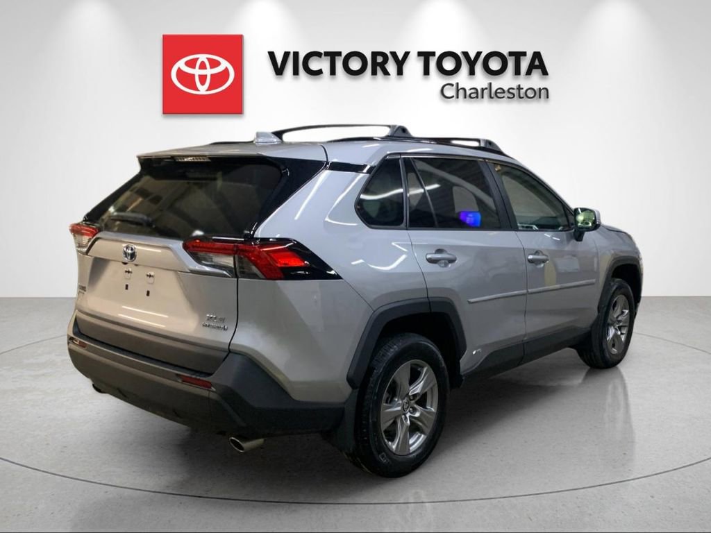 Used 2024 Toyota RAV4 XLE w/ Convenience Package image 7