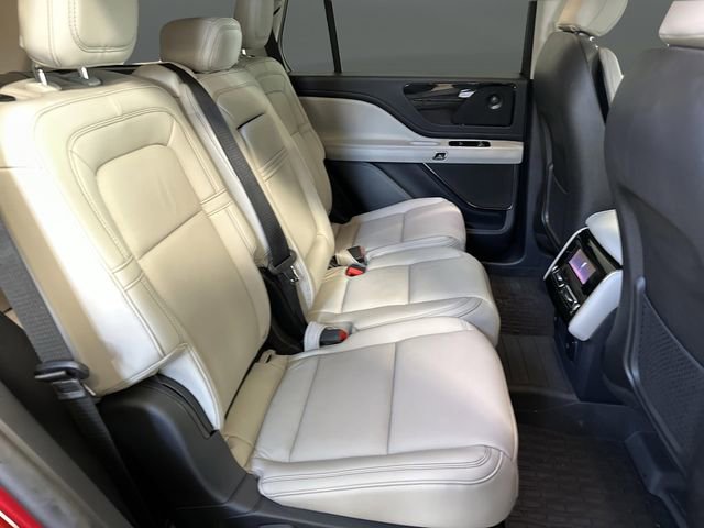 Used 2025 Lincoln Aviator Reserve w/ Illumination Package image 35