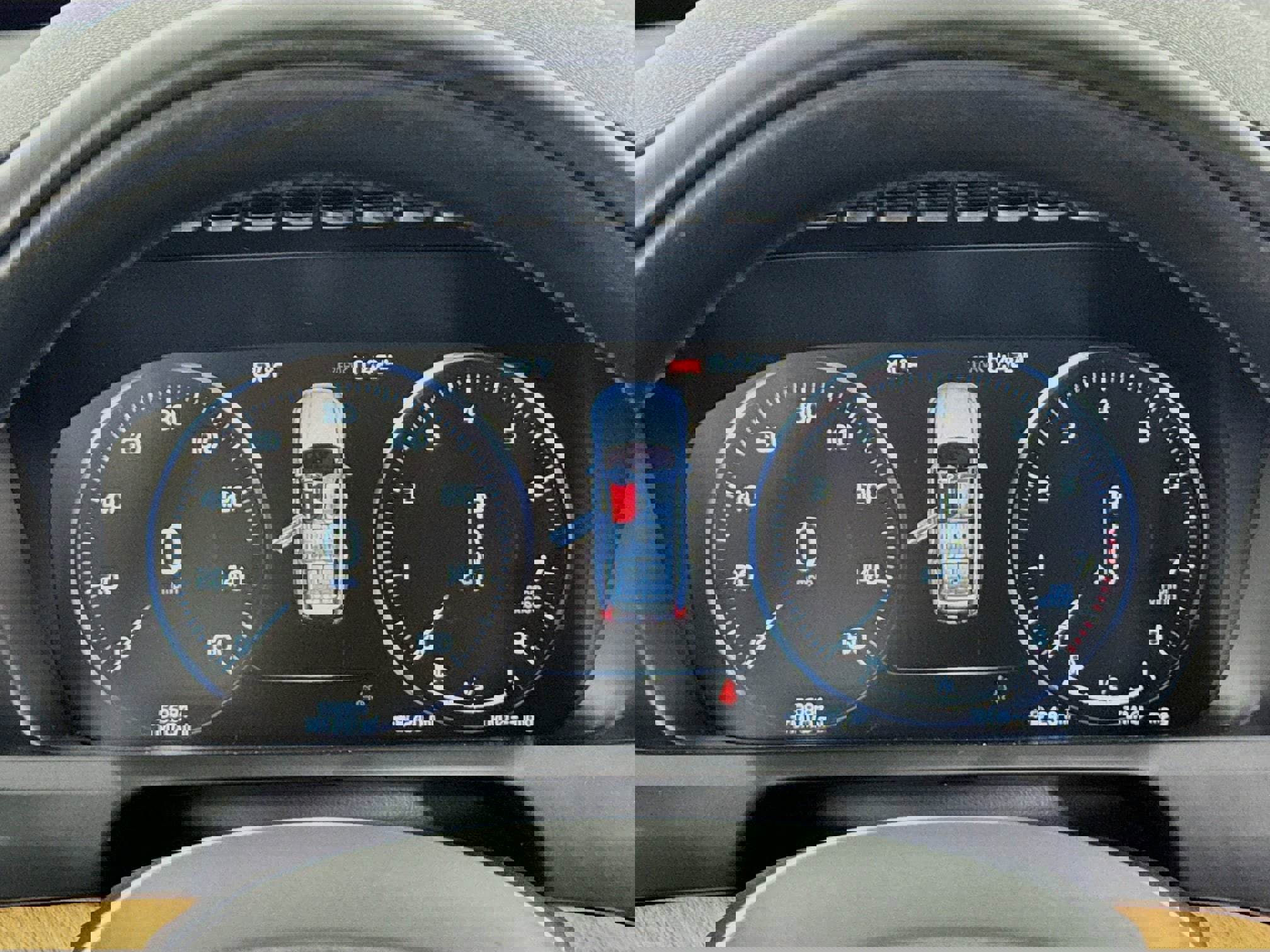 Used 2022 Volvo XC90 T5 Momentum image 44