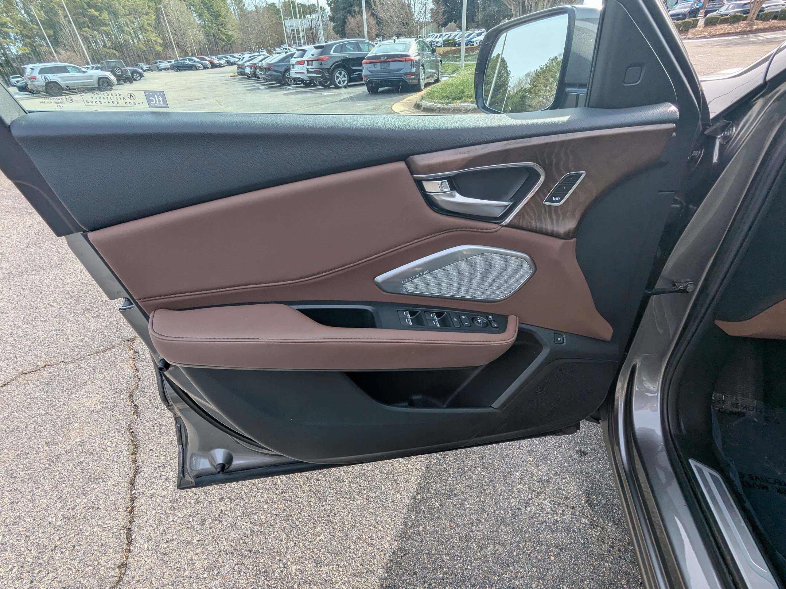 Used 2023 Acura RDX AWD w/ Advance Package image 18