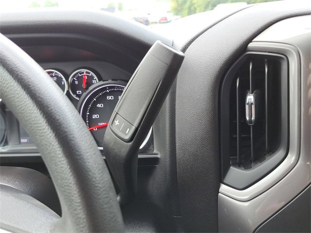 Used 2023 Chevrolet Silverado 2500 Custom w/ Custom Value Package image 18