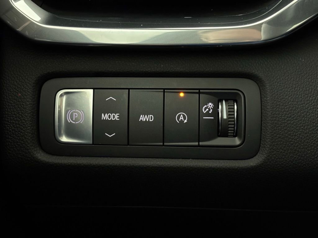 New 2026 GMC Acadia Denali w/ Super Cruise Package image 27