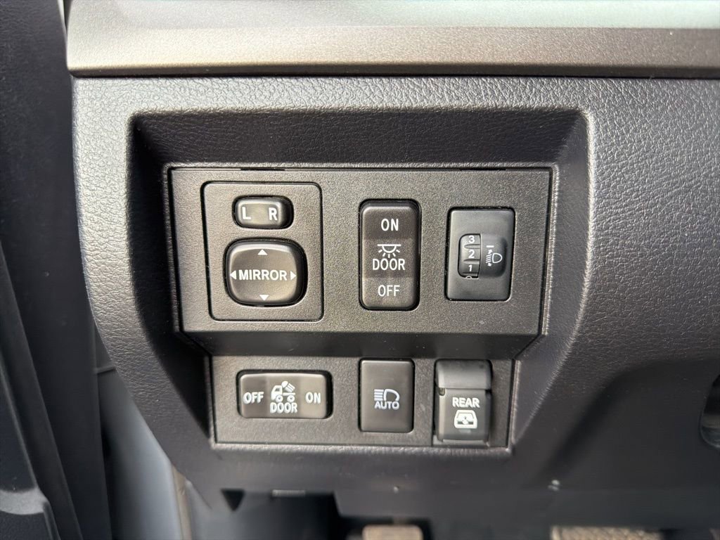 Used 2021 Toyota Tundra SR5 w/ SR5 Upgrade Package image 13