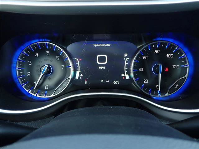 New 2027 Chrysler Pacifica Select AWD/4WD image 26