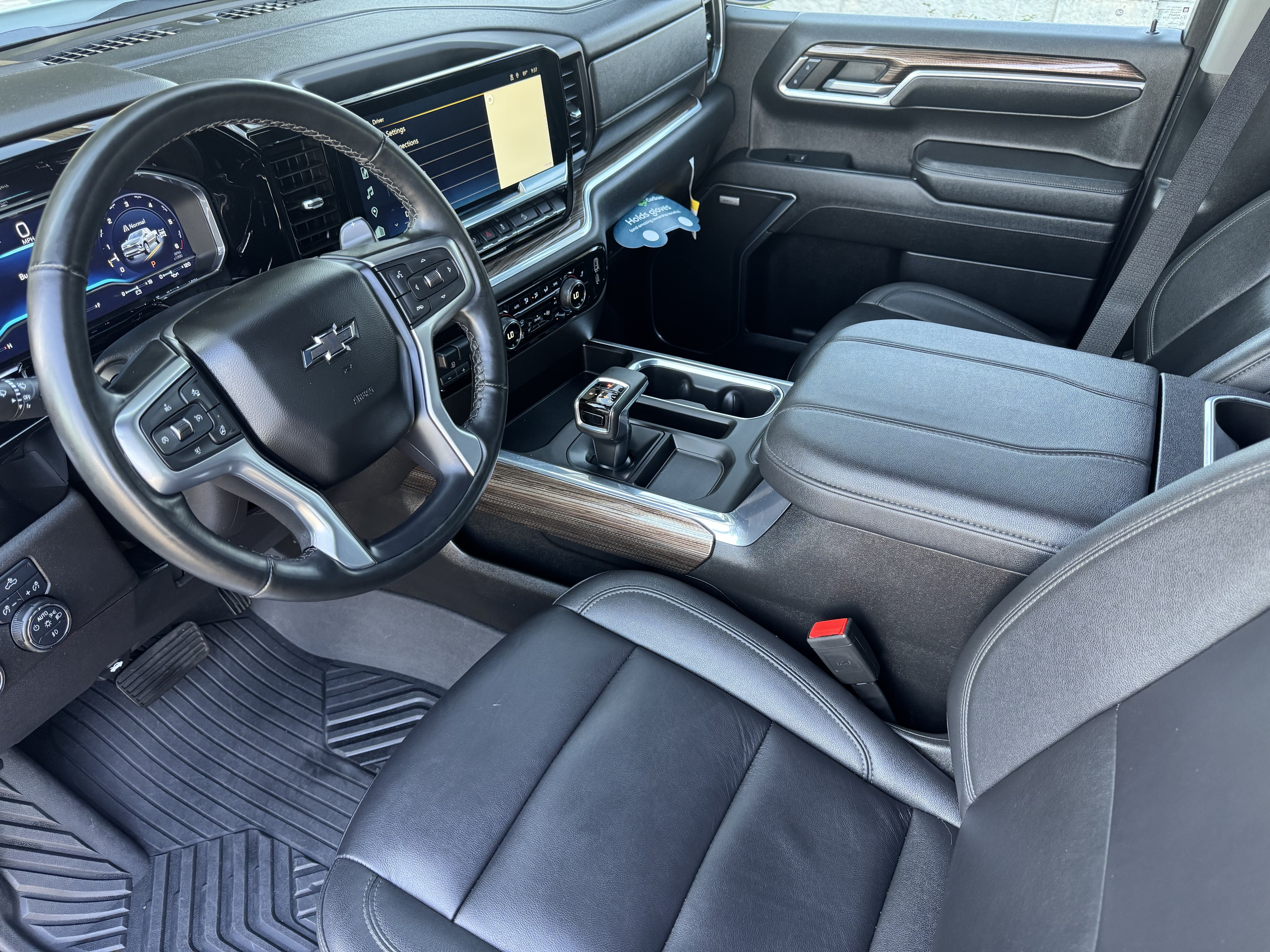 Used 2024 Chevrolet Silverado 1500 RST AWD/4WD image 10