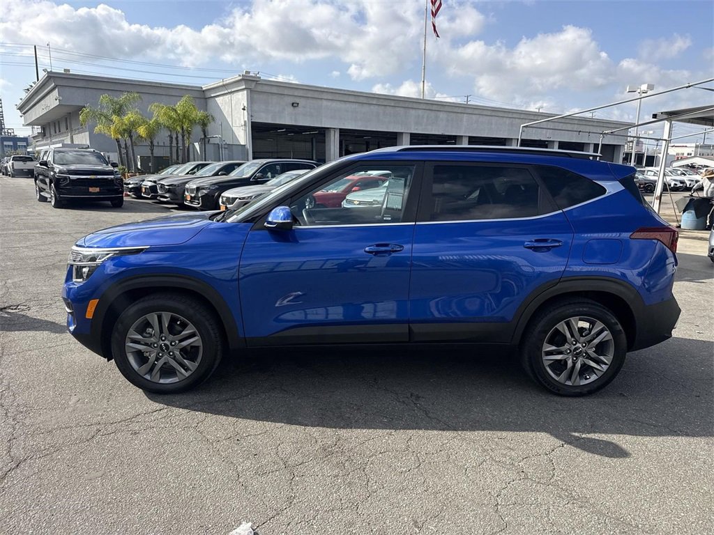 Used 2023 Kia Seltos S w/ Navigation Package image 6